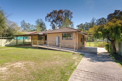 /international/au/3-benambra-court-thurgoona-nsw-152471984/