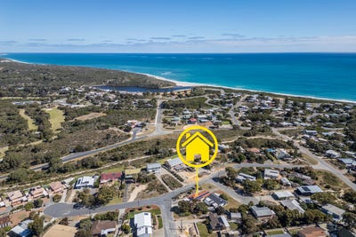 /international/au/7-dhu-street-guilderton-wa-152725352/