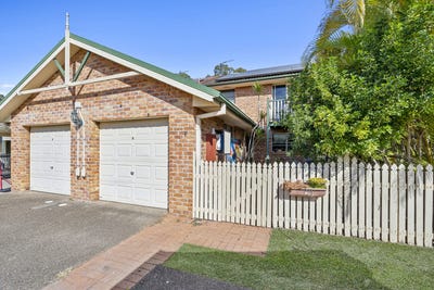 /international/au/1-151-pappas-way-carrara-qld-151618608/