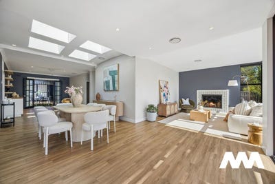 /international/au/96-captain-cook-crescent-griffith-act-150845772/
