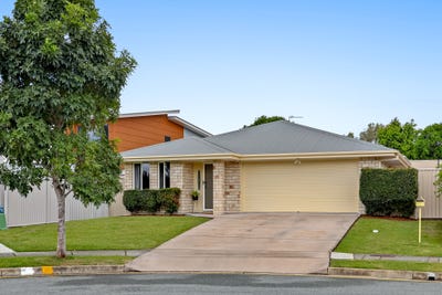 /international/au/17-sunrise-court-merrimac-qld-151449384/