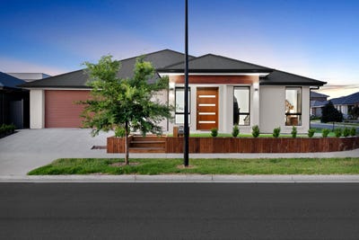 /international/au/8-marchant-trail-riverlea-park-sa-152705336/