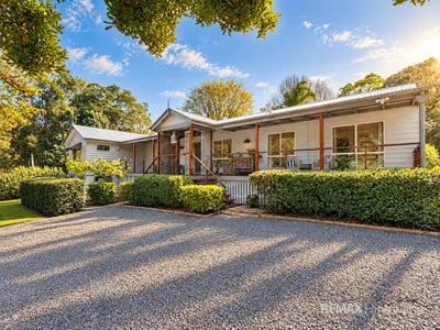 /international/au/30-thynne-court-maleny-qld-152379852/