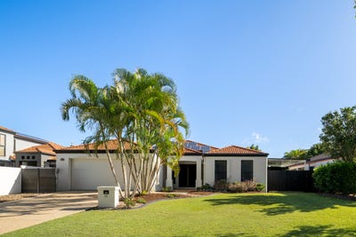 /international/au/12-agincourt-street-pelican-waters-qld-151401500/