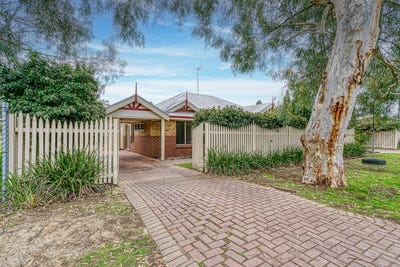 /international/au/1-32-holmesdale-road-woodbridge-wa-148587852/