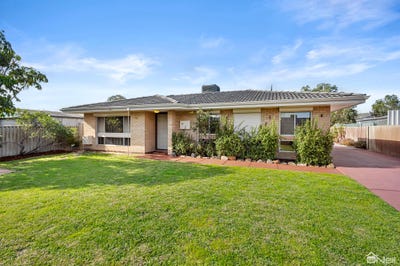/international/au/15-willowmead-way-kelmscott-wa-152365636/
