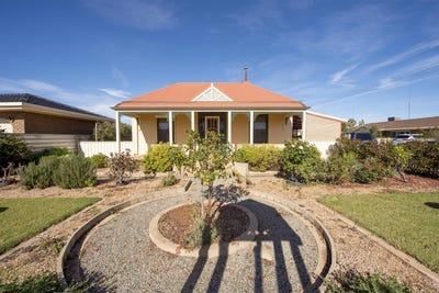 /international/au/37-spencer-st-port-pirie-sa-151463944/
