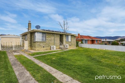 /international/au/10-henry-crescent-new-norfolk-tas-152585904/