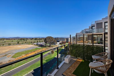 /international/au/148-70-efkarpidis-street-gungahlin-act-151112228/