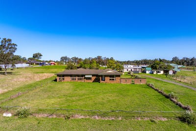 /international/au/50-bellfield-avenue-rossmore-nsw-150710488/