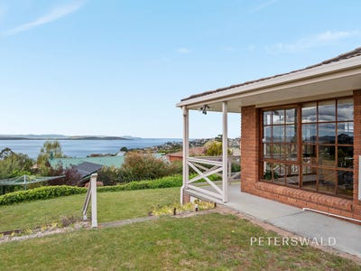 /international/au/21-ashley-court-blackmans-bay-tas-152546416/
