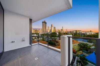/international/au/301-28-dalpura-street-chevron-island-qld-148253300/