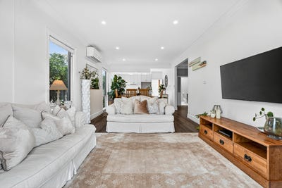 /international/au/1-19-majdal-street-bentleigh-east-vic-150819700/
