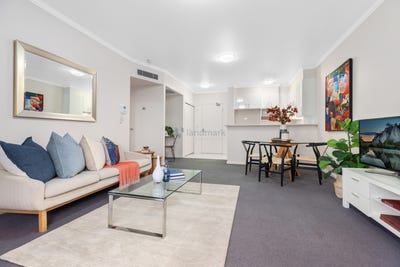 /international/au/373-3-bechert-road-chiswick-nsw-149257800/