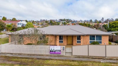 /international/au/1-malunga-street-kings-meadows-tas-131627622/