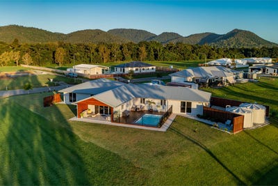 /international/au/13-nina-street-cannon-valley-qld-151260076/