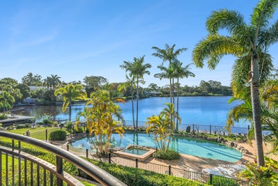 /international/au/18-2-10-blakesley-street-tewantin-qld-151269228/