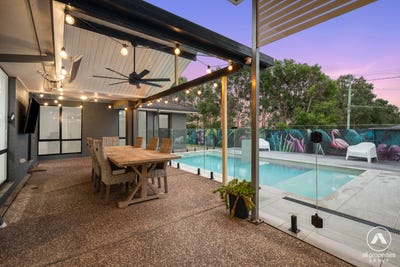 /international/au/27-paperbark-crescent-heathwood-qld-148015684/