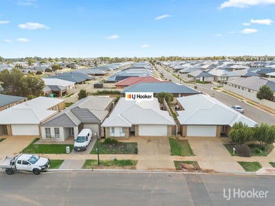 /international/au/9-olympic-way-munno-para-west-sa-151293672/