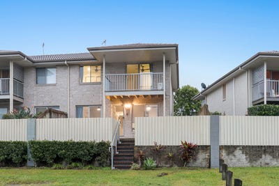 /international/au/40-30-carmarthen-circuit-pacific-pines-qld-151519072/