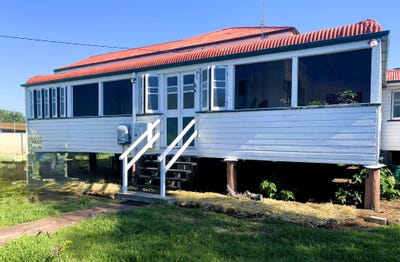 /international/au/53-constance-st-miles-qld-152453372/
