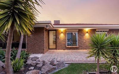 /international/au/15-barton-crescent-burton-sa-152648592/