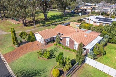 /international/au/26-cypress-street-rangeville-qld-151421212/