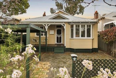 /international/au/12-cuthbert-street-shenton-park-wa-152182836/