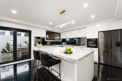 /international/au/16-yarraleen-place-bulleen-vic-151344184/