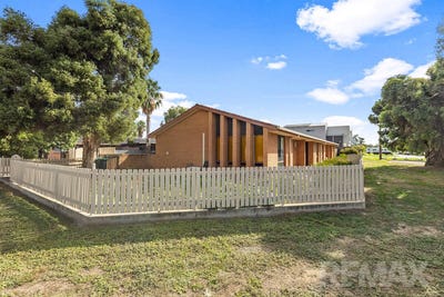 /international/au/2-26-west-parade-wagga-wagga-nsw-150735860/