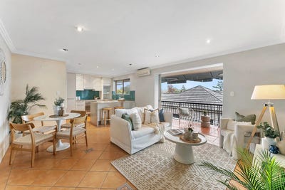 /international/au/4-69-alma-road-clayfield-qld-152483380/