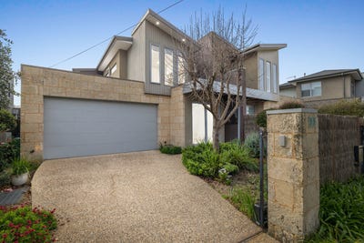 /international/au/55-venice-street-mornington-vic-152410316/