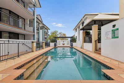 /international/au/24-2-st-pauls-terrace-spring-hill-qld-152648144/