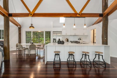 /international/au/13-somers-street-cashmere-qld-151250792/
