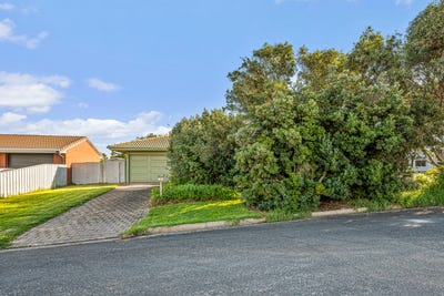 /international/au/30-warrigal-road-aldinga-beach-sa-151601692/