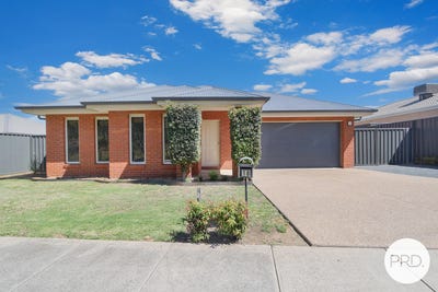 /international/au/18-mcauliffe-street-wodonga-vic-152677204/
