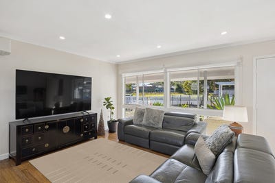 /international/au/21-cambridge-circle-ourimbah-nsw-148275220/