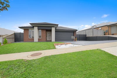 /international/au/48-palladium-boulevard-drouin-vic-151147740/
