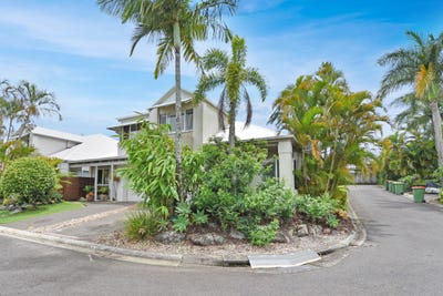 /international/au/37-1-poinsettia-court-mooloolaba-qld-151398468/