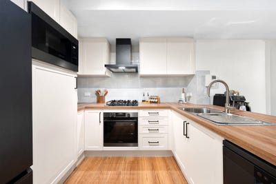 /international/au/86-14-brown-street-chatswood-nsw-152428808/