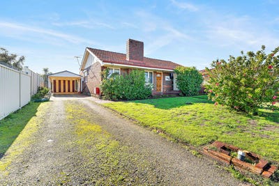 /international/au/122-renou-street-east-cannington-wa-148545232/?lang=en