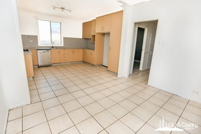 /international/au/120-miles-street-mount-isa-qld-151512436/
