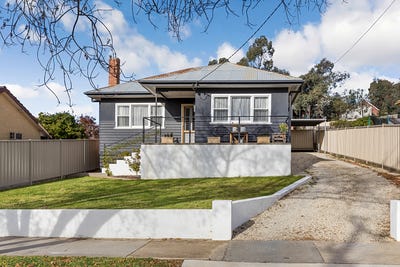 /international/au/6-hewitt-avenue-kennington-vic-151361844/