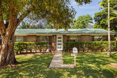 /international/au/21-donatello-street-fig-tree-pocket-qld-152648516/