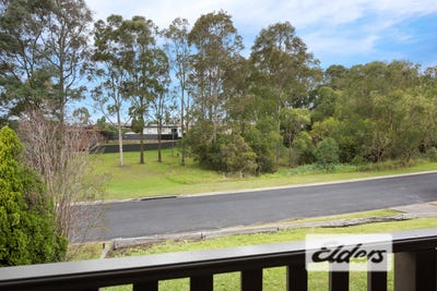 /international/au/16-bindowan-crescent-maryland-nsw-151414616/