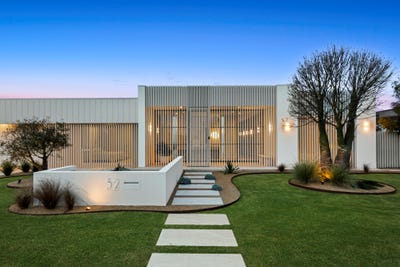 /international/au/52-samphire-drive-connewarre-vic-152383216/