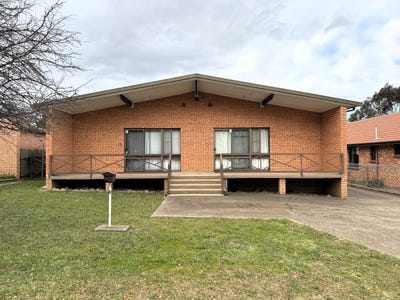 /international/au/8-kiparra-drive-berridale-nsw-148523412/