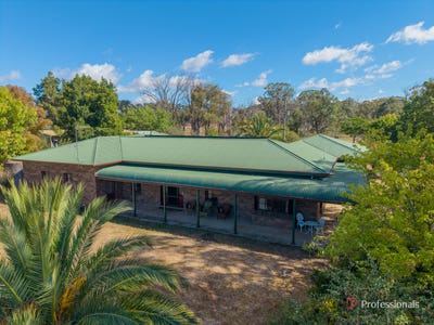 /international/au/1079-boorolong-road-armidale-nsw-151209724/