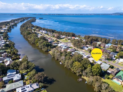 /international/au/56-kalua-drive-chittaway-bay-nsw-151026296/