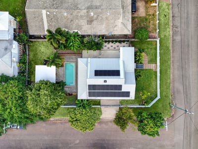 /international/au/32-clayton-street-hermit-park-qld-151463792/
